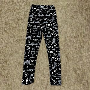Cat yoga workout leggings - size small